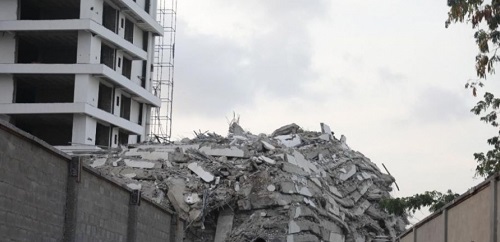 尼日利亚一在建21层楼房坍塌，事故已致20人遇难，多人生死未卜