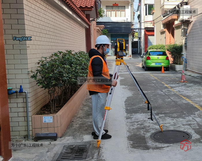 房屋周边存在相邻施工影响，应提前进行施工影响鉴定